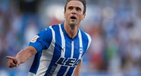 曼联高薪球员离队缓解财政压力，开启球队重建之路